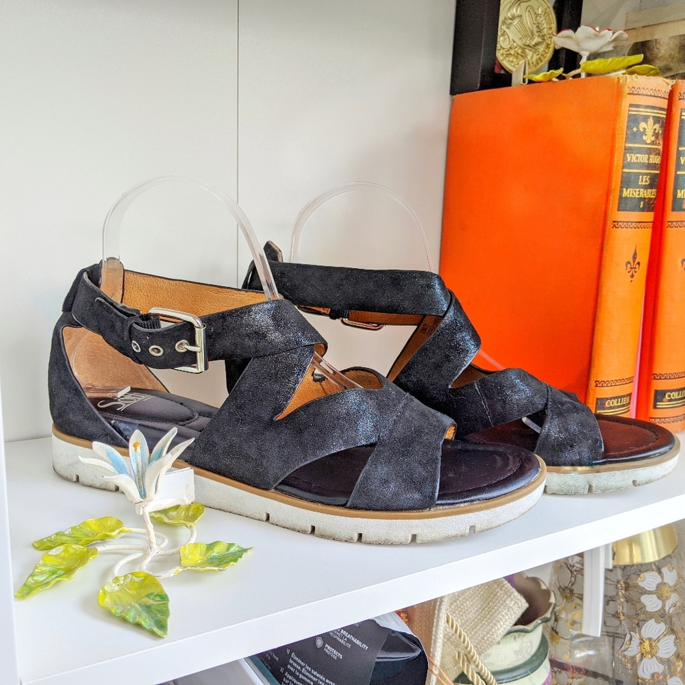 Sofft Mirabelle Sparkle Leather Walking Sandal